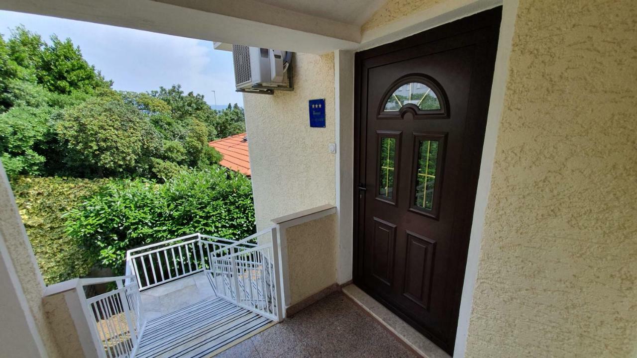 Apartment Bella Mare Novi Vinodolski Exteriér fotografie